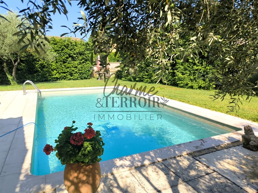 Maison 5 pièces 130 m² · à Uzès · 130 m² · 465 000 €
