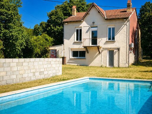 6 pièces 140 m² · à Uzès · 140 m² · 273 000 €