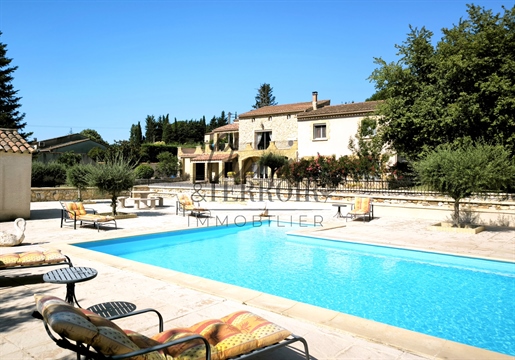 Maison 10 pièces 240 m² · à Uzès · 240 m² · 599 000 €