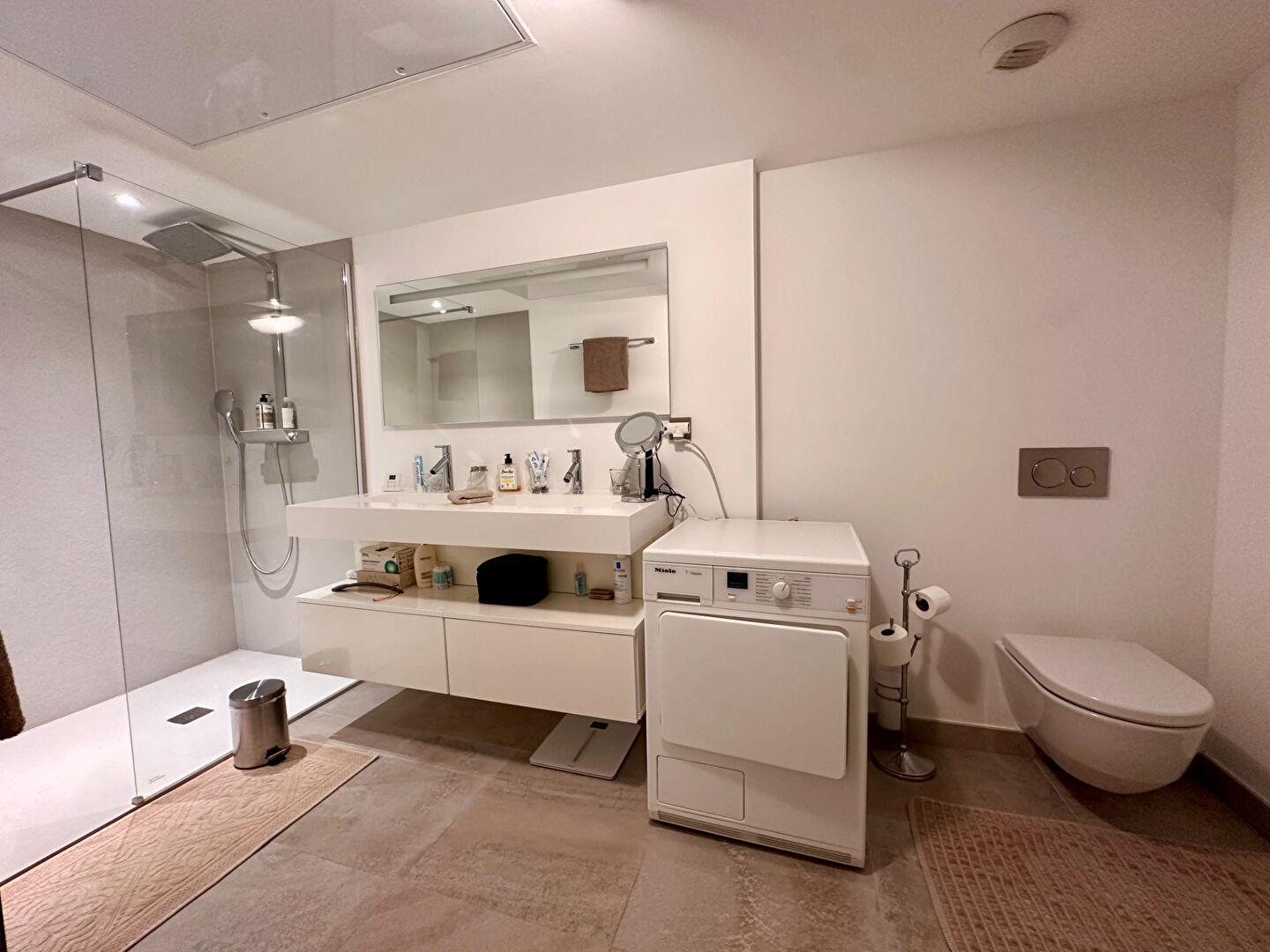 In the heart of Saint-Tropez, apartment in perfect condition in a modern residence - Ansicht 5