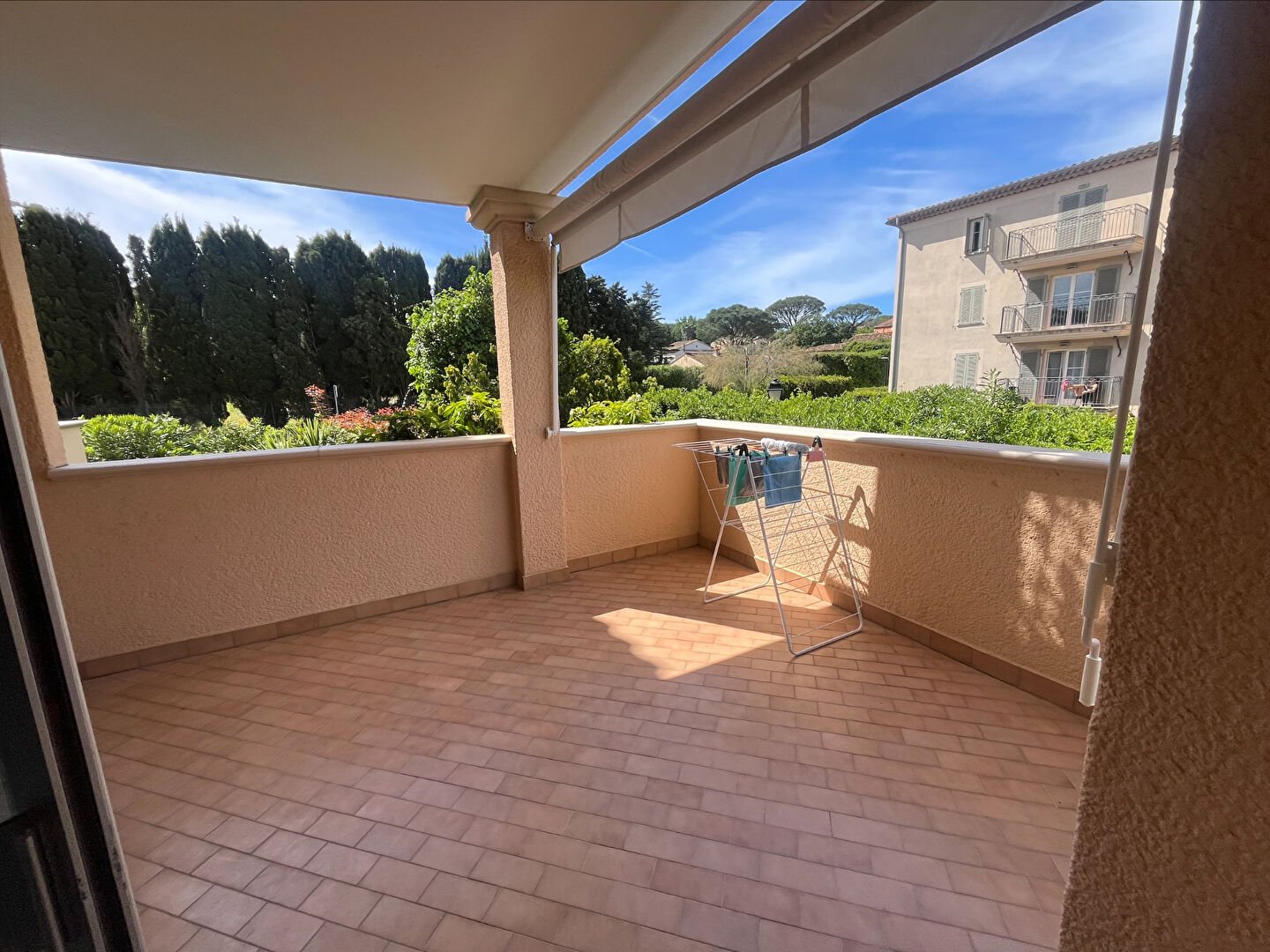 Charming one bedroom apartment of 50sqm in a sought-after condominium just a few steps... - Ansicht 5