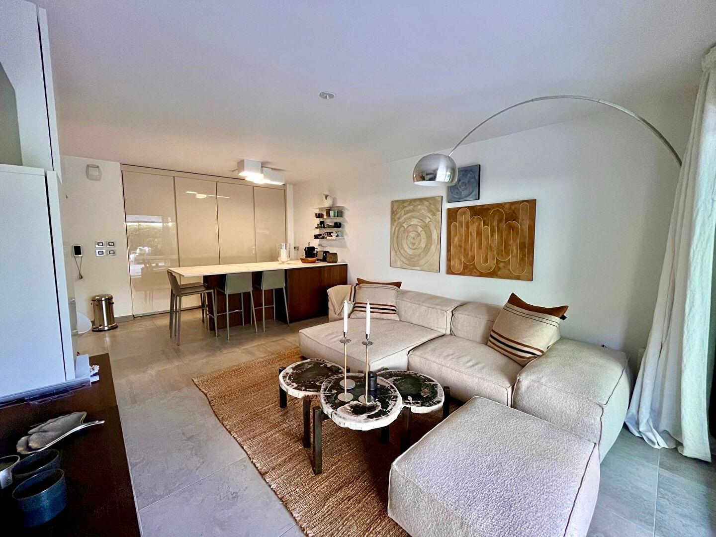 Two-bedroom apartment with terrace in a luxury residence - Ansicht 2