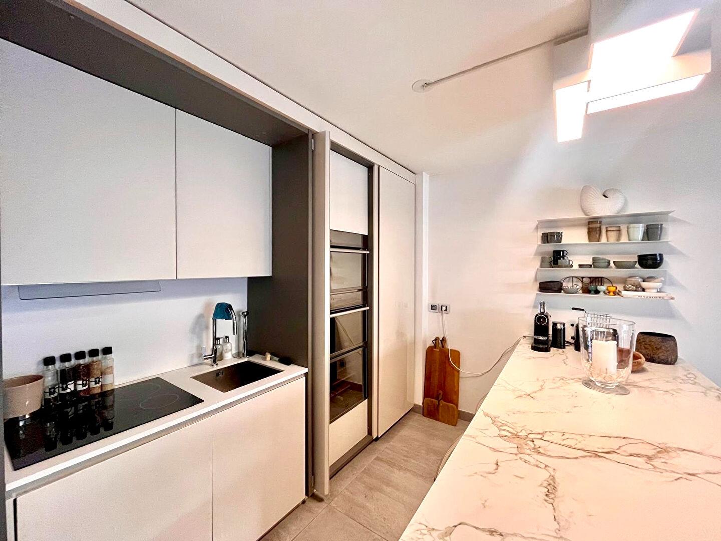 Two-bedroom apartment with terrace in a luxury residence - Ansicht 3