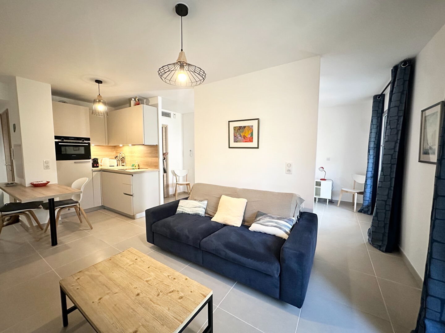 Two-room apartment with terrace and garage. Ideal pied-à-terre or rental investment. - Ansicht 2