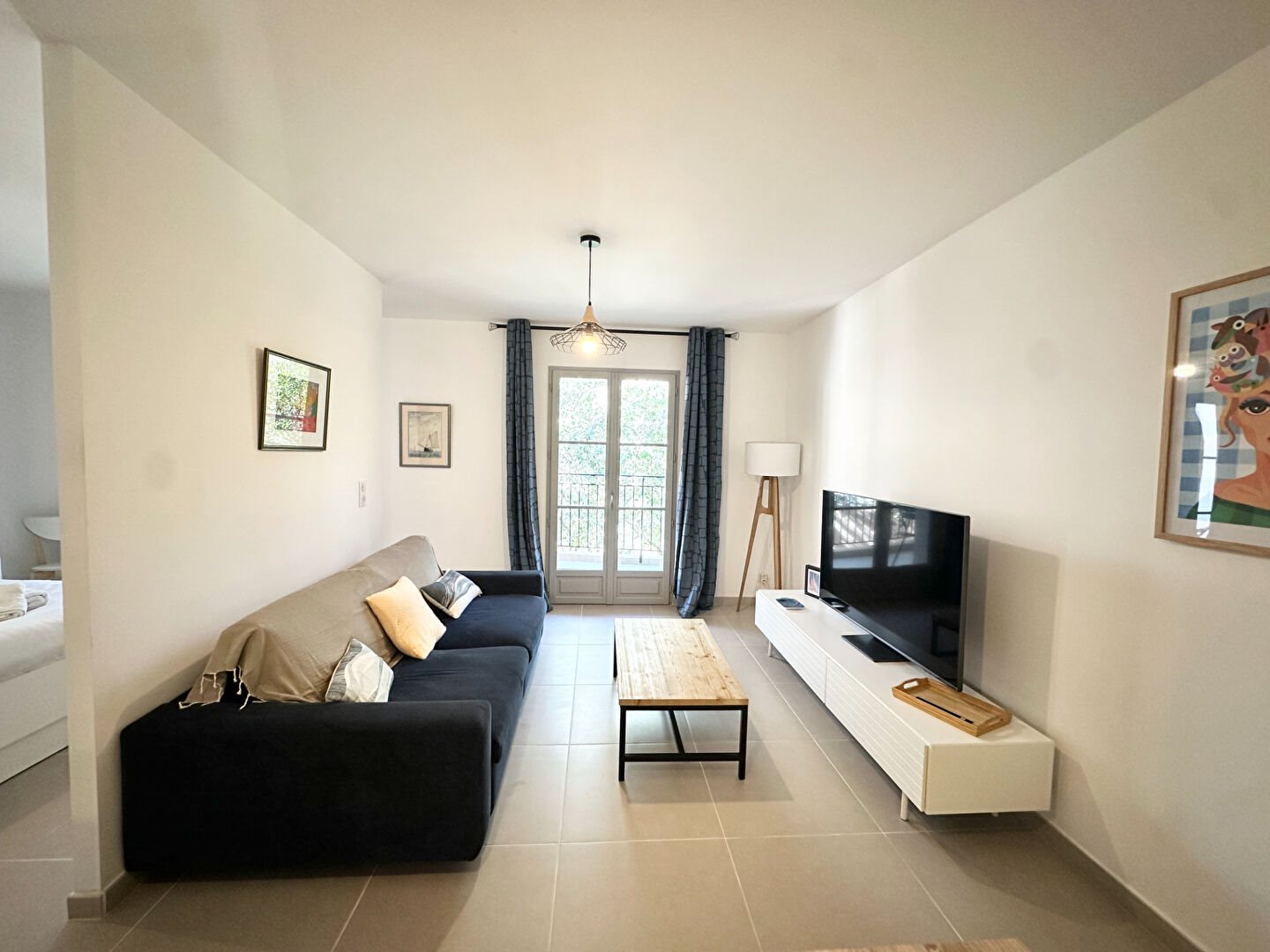 Two-room apartment with terrace and garage. Ideal pied-à-terre or rental investment. - Ansicht 3