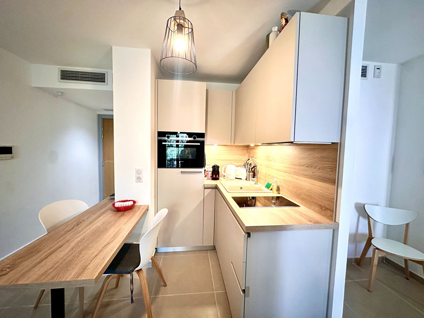 Two-room apartment with terrace and garage. Ideal pied-à-terre or rental investment. - Ansicht 4