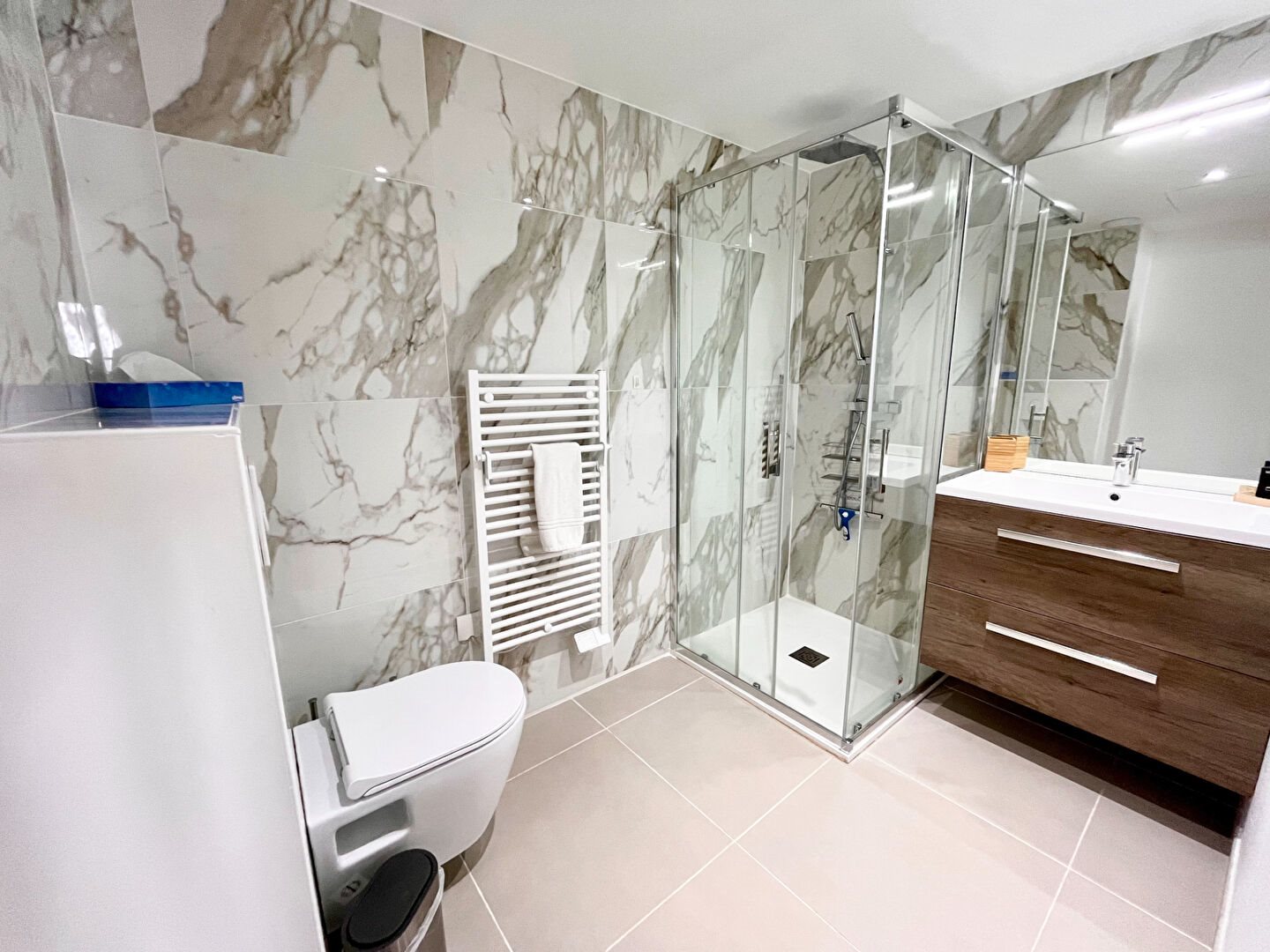 Two-room apartment with terrace and garage. Ideal pied-à-terre or rental investment. - Ansicht 6
