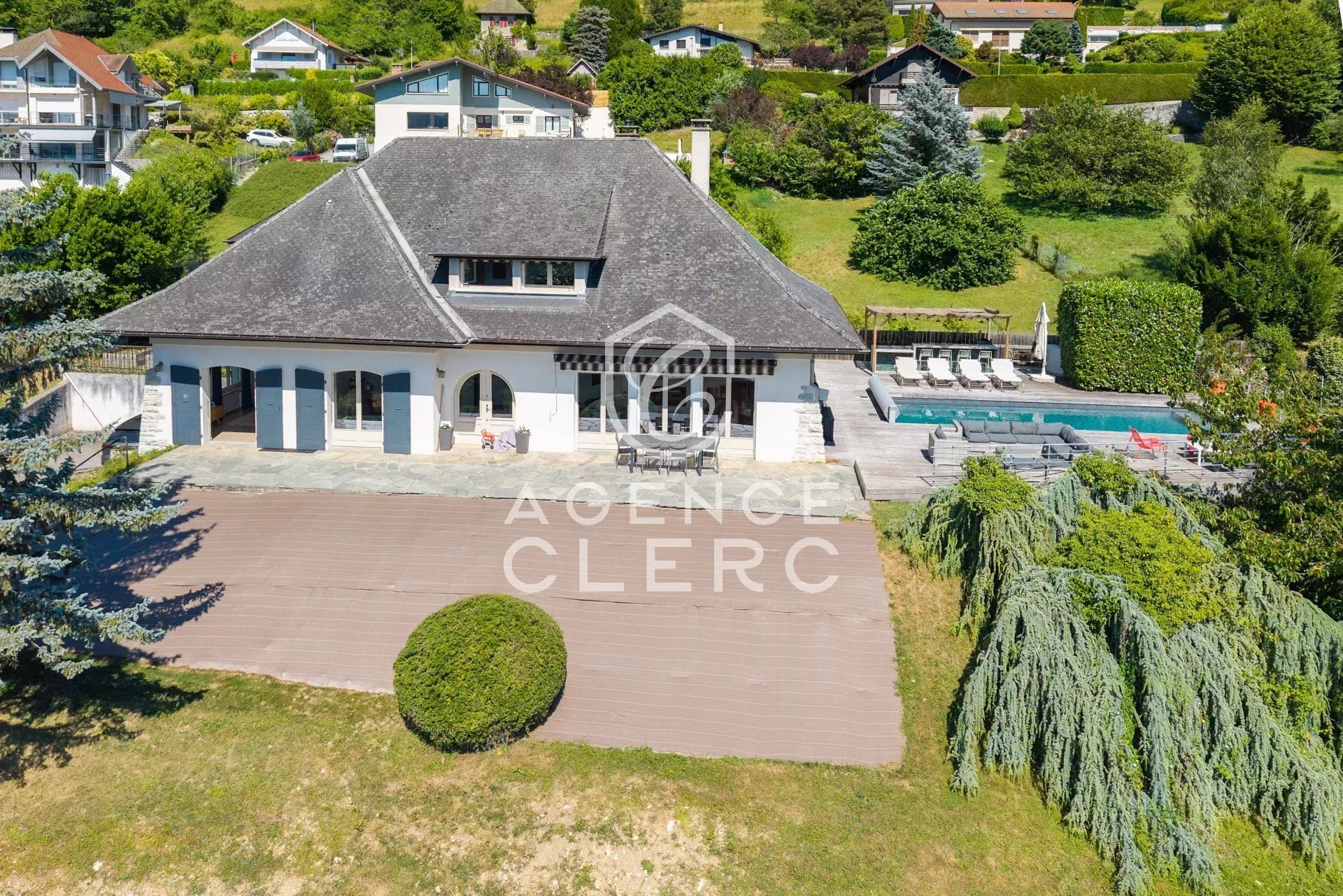 Maison à vendre, 242m², Veyrier-du-Lac
