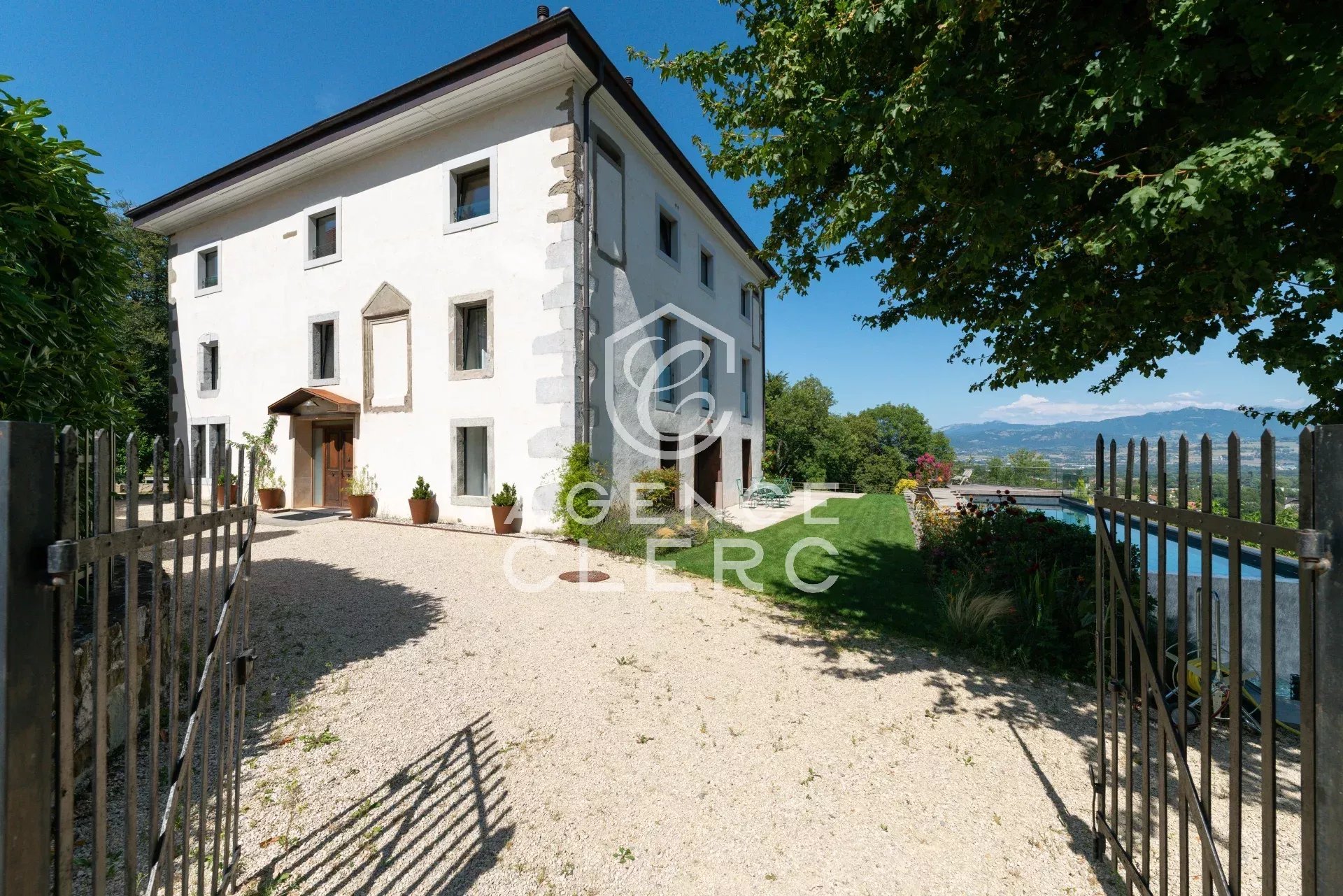 Maison à vendre, 600m², Pers-Jussy