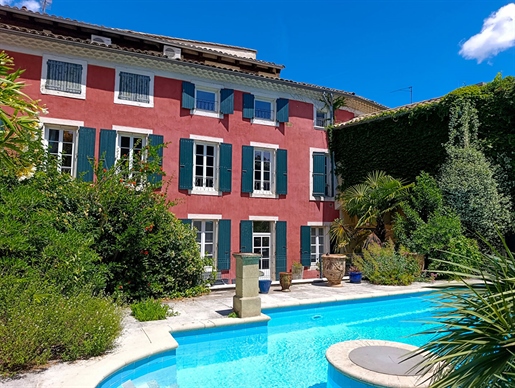 Maison 15 pièces 380 m² · à Montélimar · 380 m² · 950 000 €