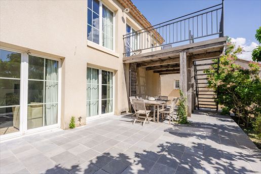 Appartement 3 pièces 71 m² · à Montélimar · 71 m² · 235 000 €