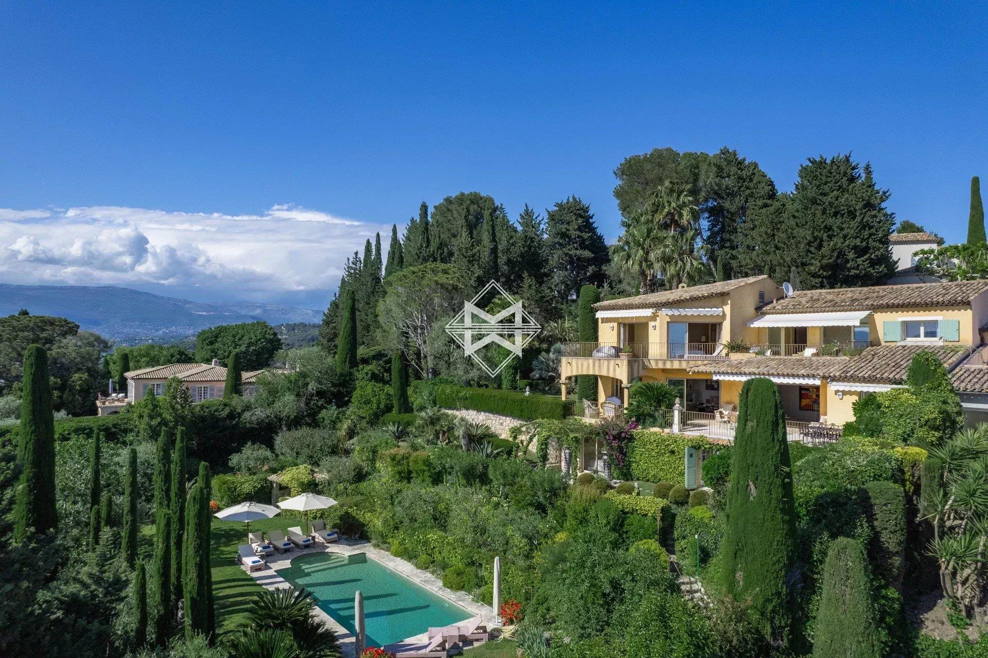 Maison à vendre, 380m², Mougins