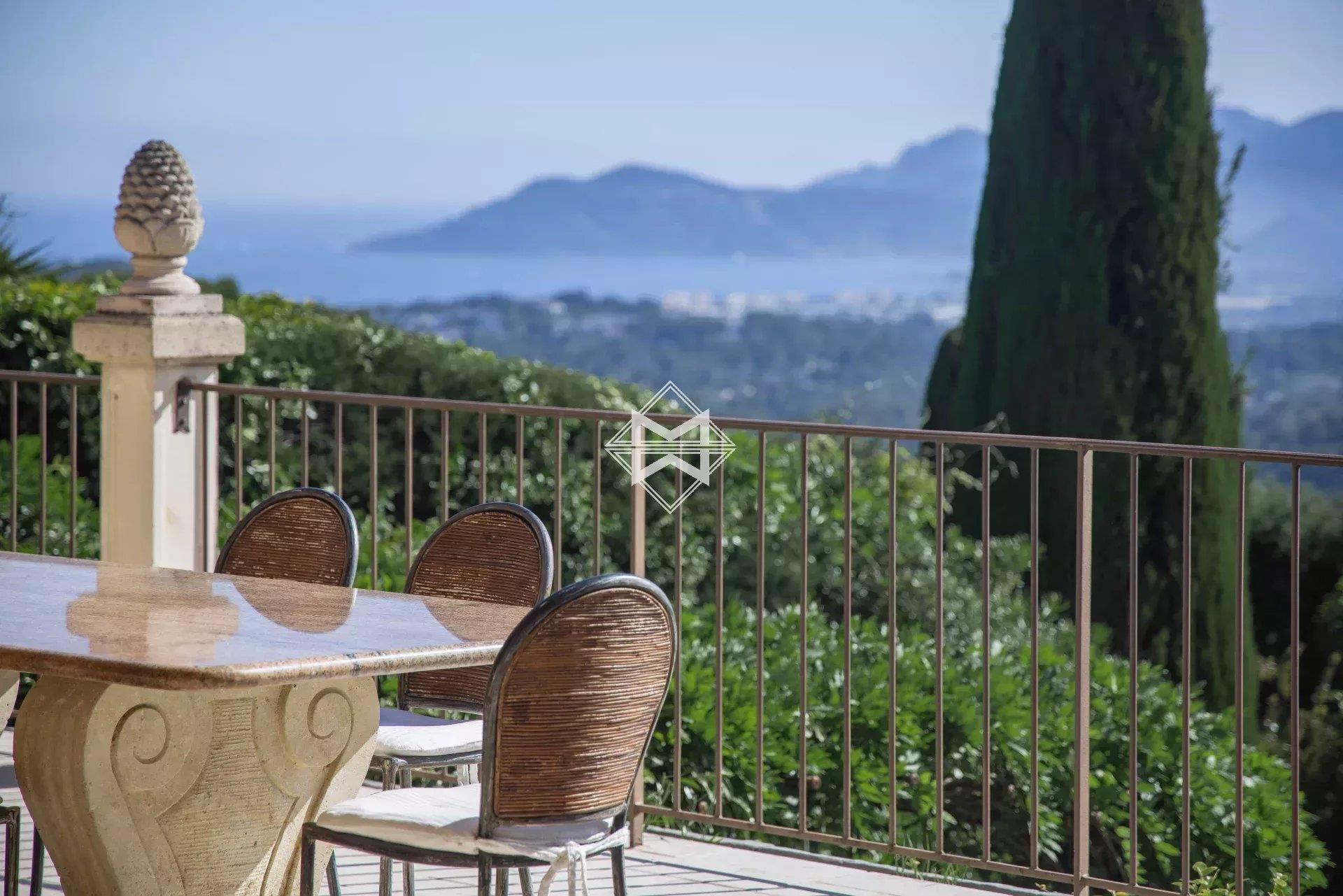Maison à vendre, 380m², Mougins