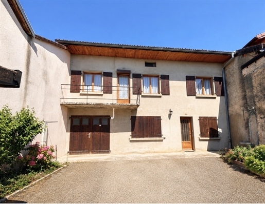 Maison 9 pièces 227 m² · à Saint-Jean-de-Gonville · 227 m² · 465 000 €
