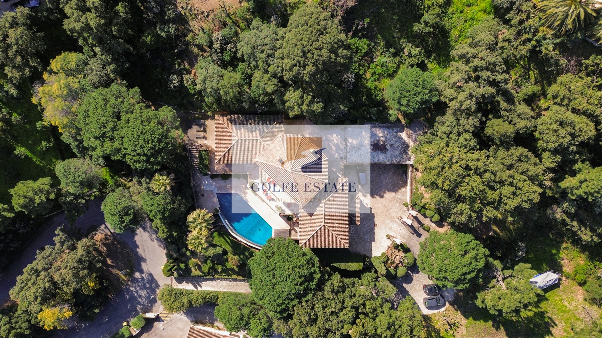 Maison à vendre, 356m², Cavalaire-sur-Mer