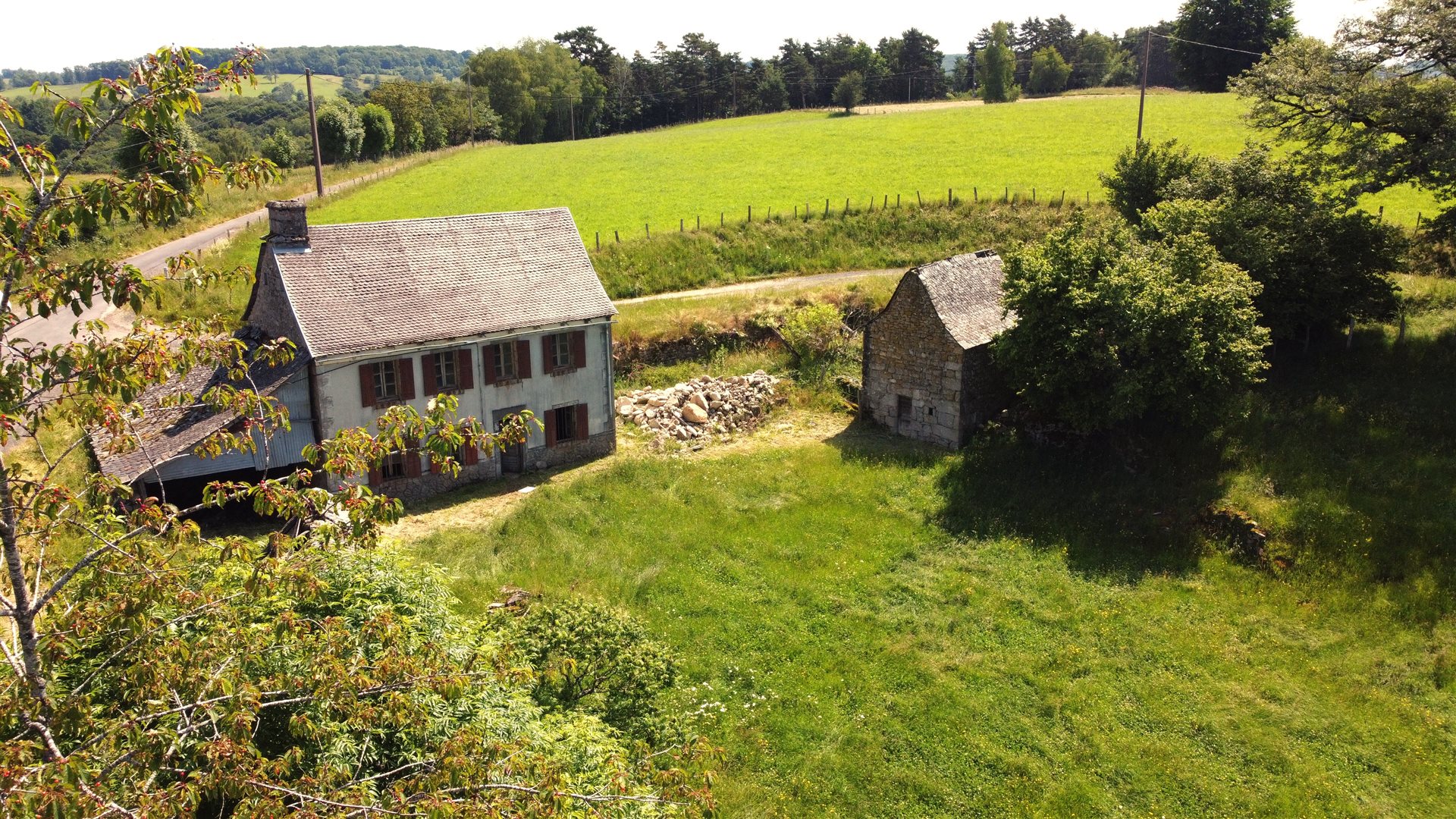 7 pièces 150 m² · à Argences en Aubrac · 150 m² · 65 000 €