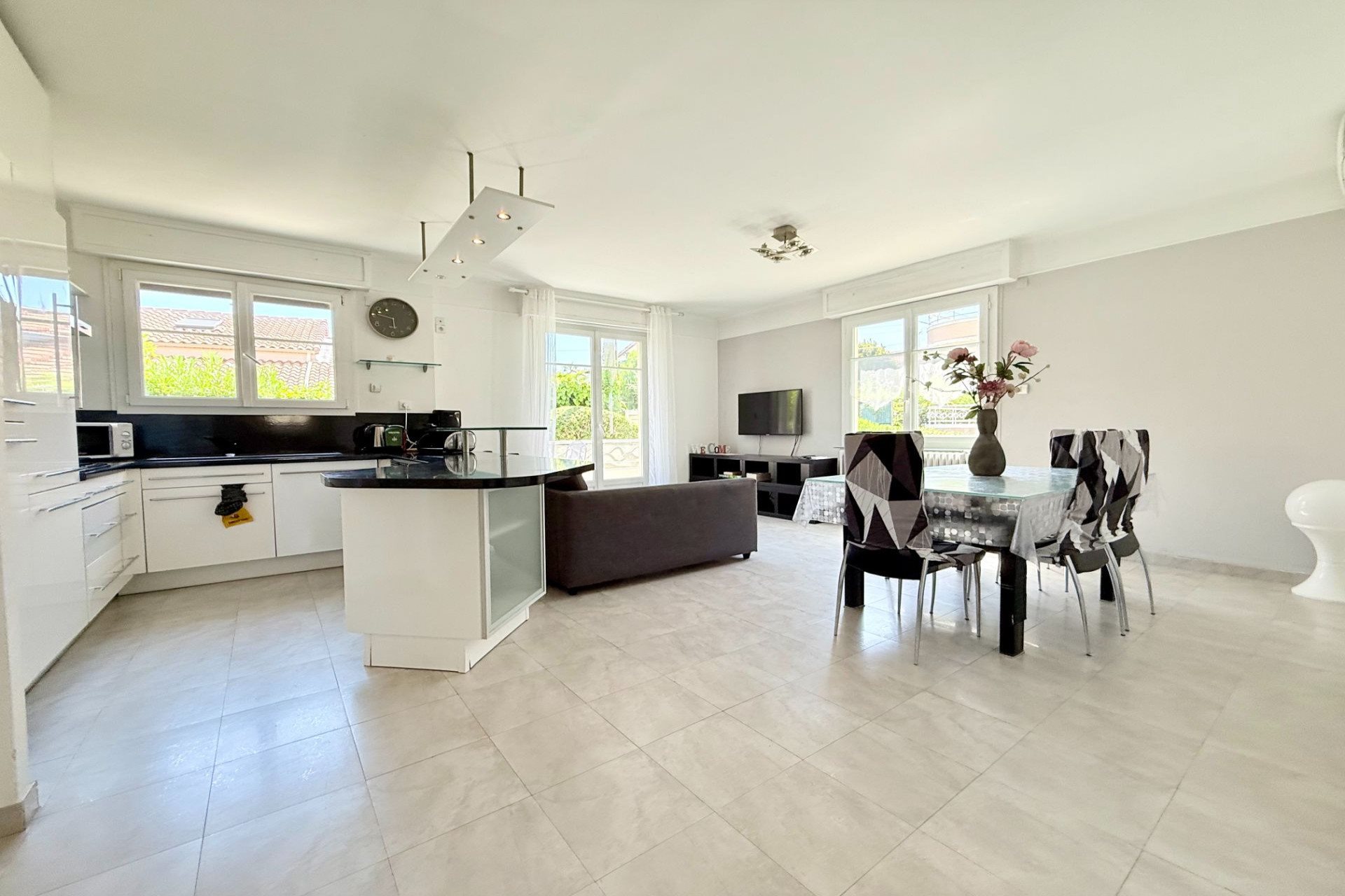 Appartement à vendre, 66m², Juan-les-Pins