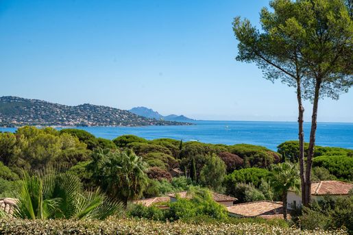 Maison 8 pièces 370 m² · à Sainte-Maxime · 370 m² · 3 100 000 €