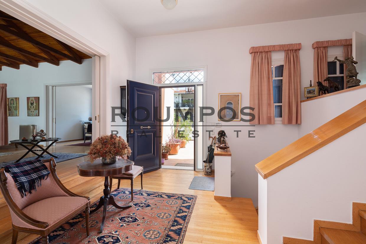 - Detached house For sale, Kifisia, 464 sq.m., €1.450.000