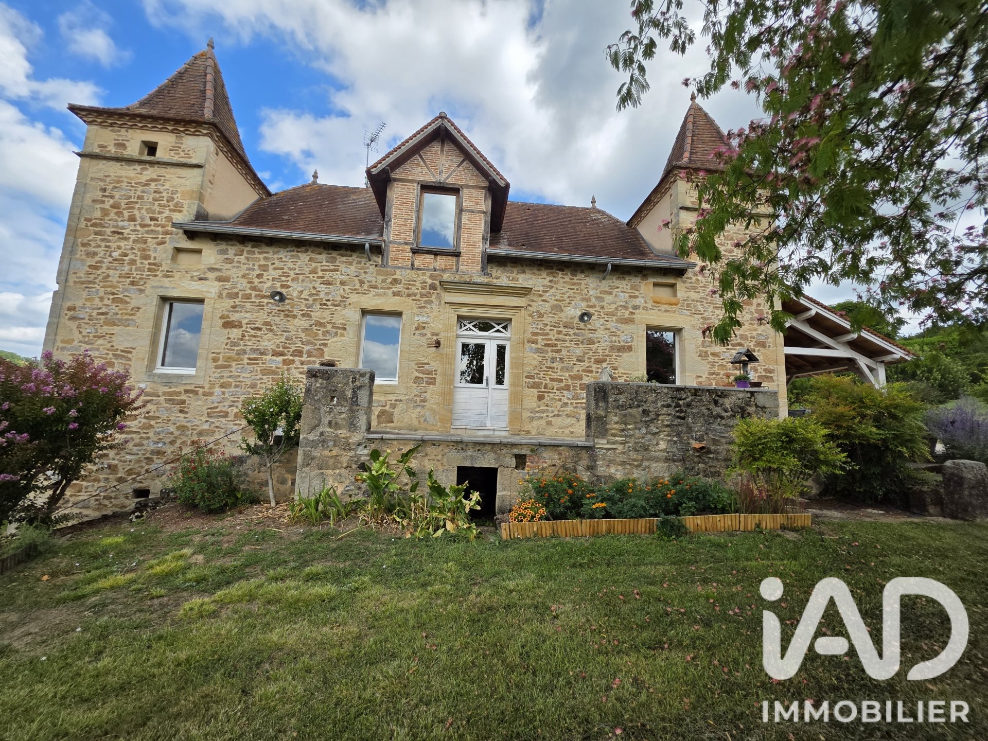 Maison à vendre, 222m², Figeac