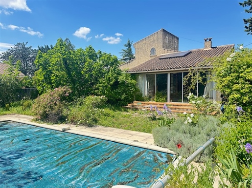 Maison 5 pièces 146 m² · à Carpentras · 146 m² · 342 000 €