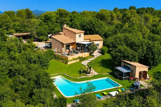 Maison 234 m² · à Tourves · 234 m² · 780 000 €