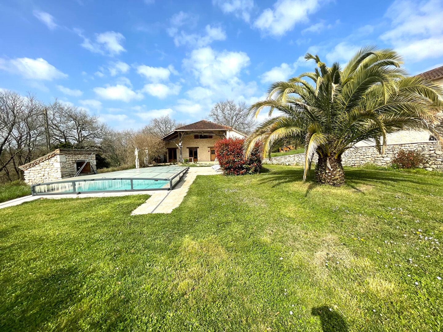 Maison à vendre, 321m², Hautefage-la-Tour
