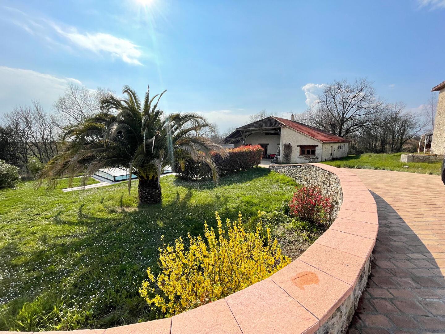 Maison à vendre, 321m², Hautefage-la-Tour