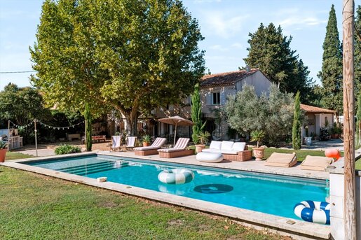Maison 8 pièces 248 m² · à Monteux · 248 m² · 990 000 €
