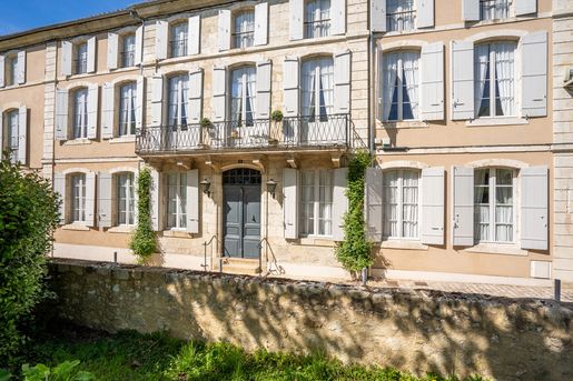 Maison 434 m² · à Condom · 434 m² · 1 200 000 €