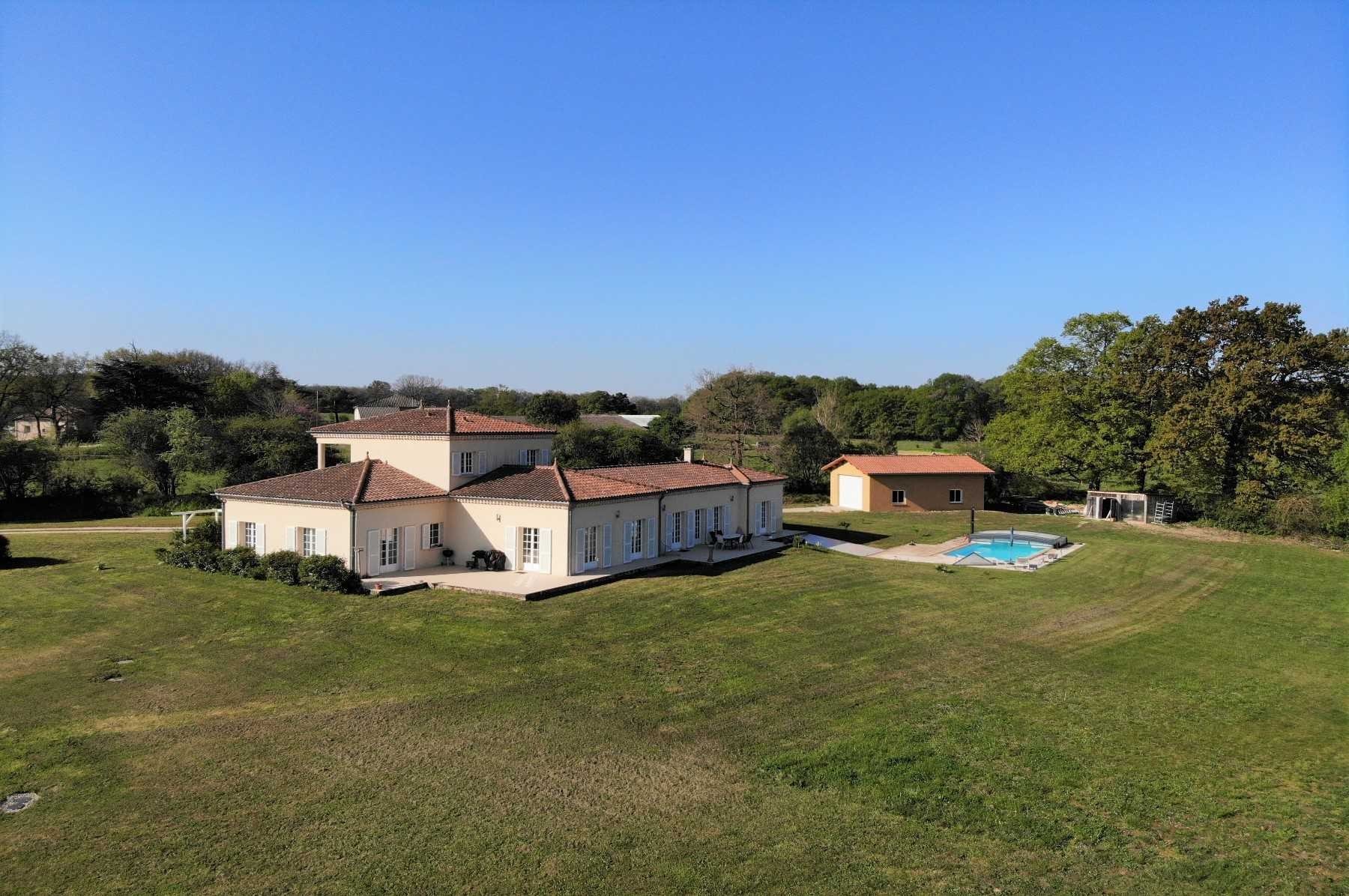Maison à vendre, 260m², La Romieu