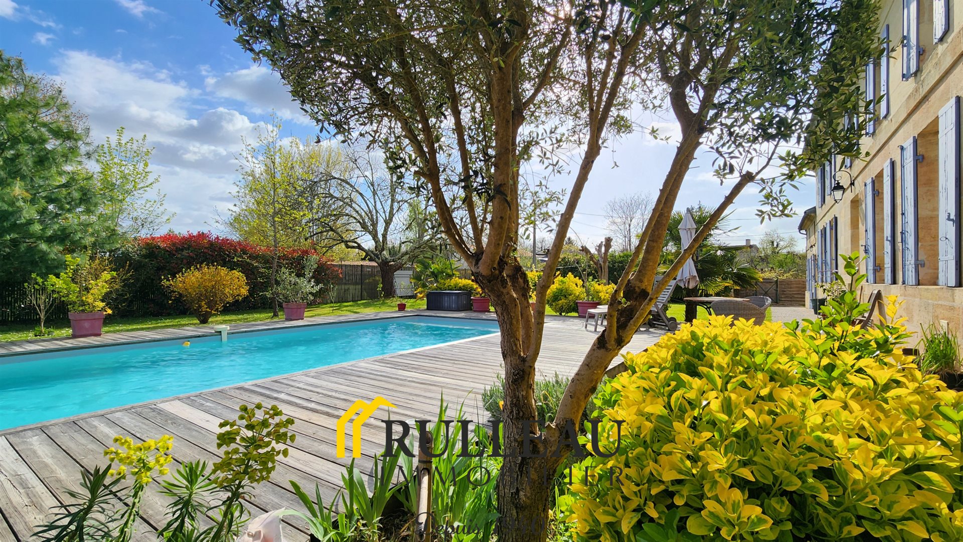 Maison à vendre, 267m², Teuillac