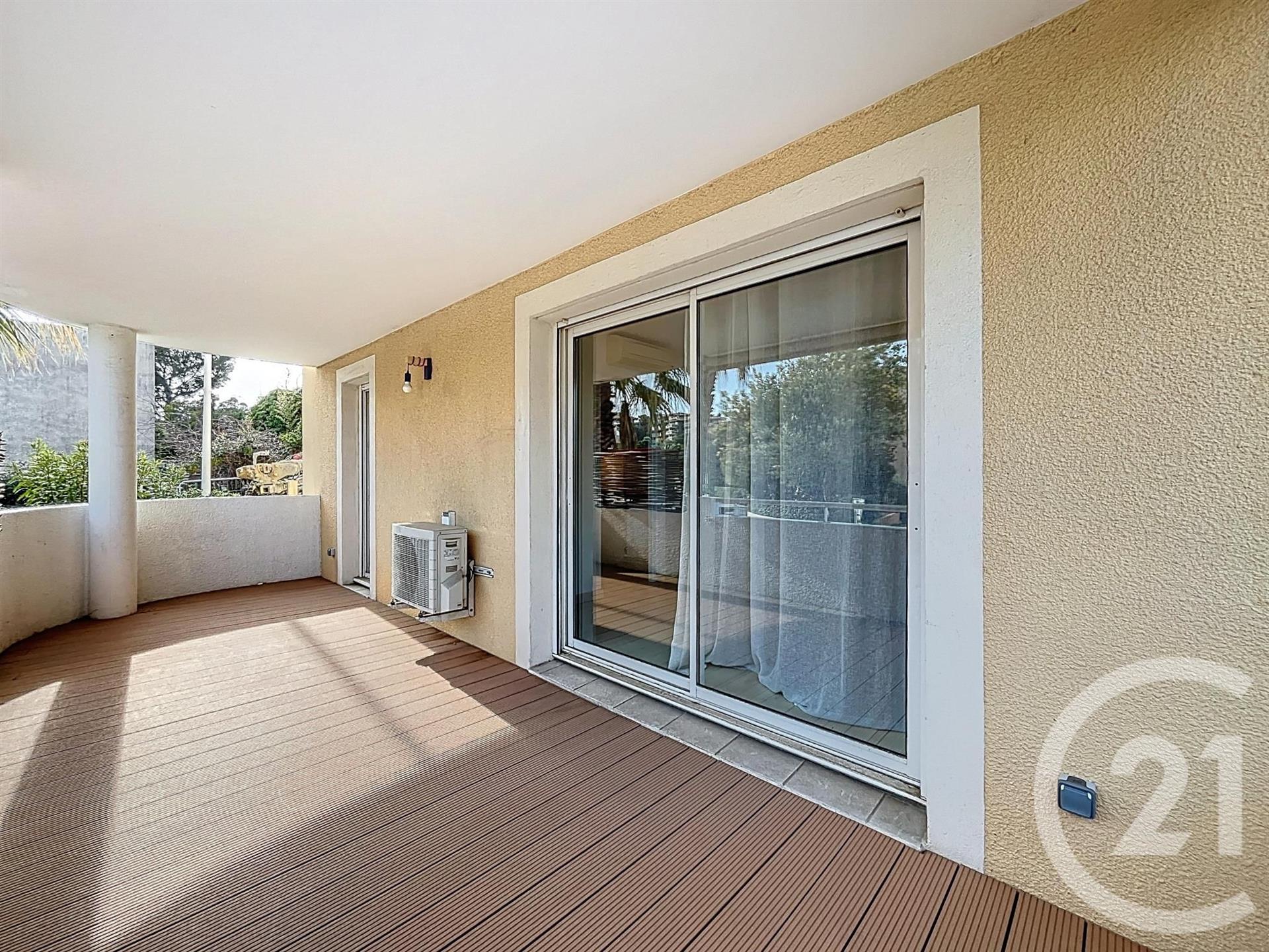 Appartement à vendre, 84m², Cavalaire-sur-Mer