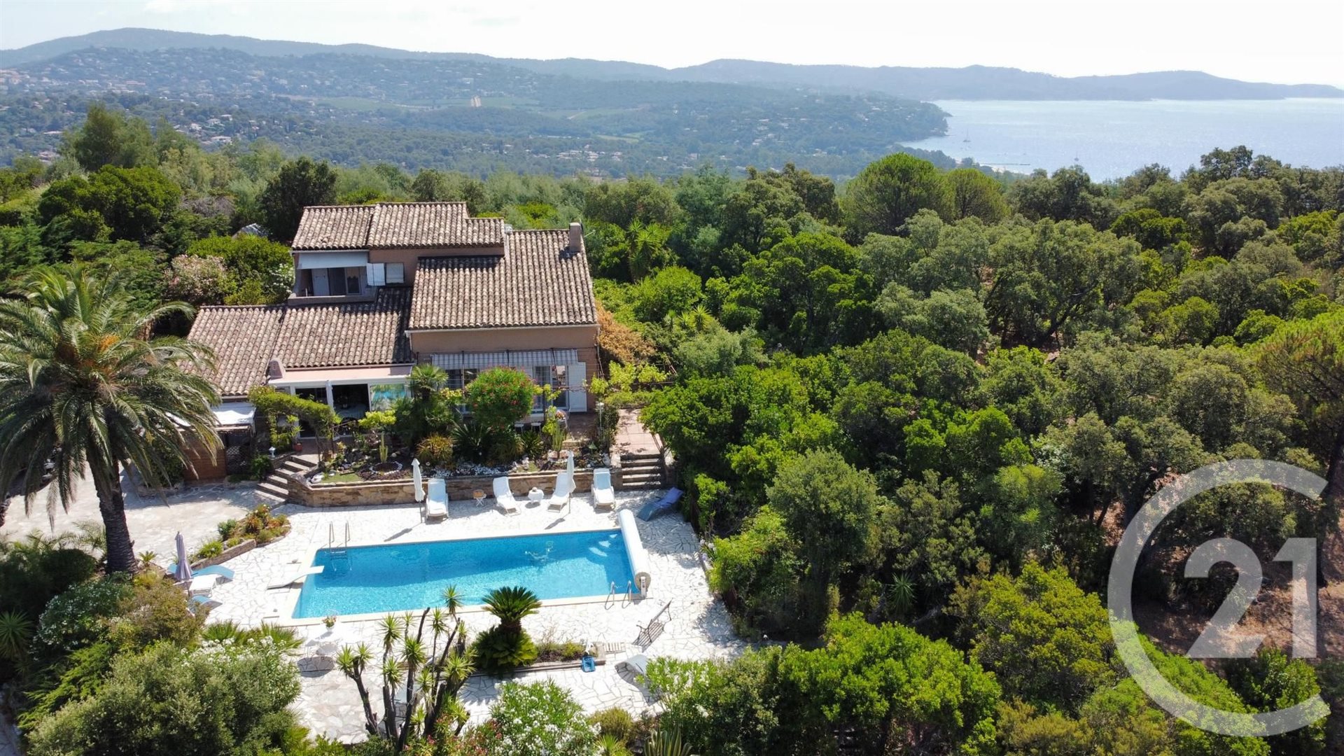 Maison à vendre, 190m², Cavalaire-sur-Mer