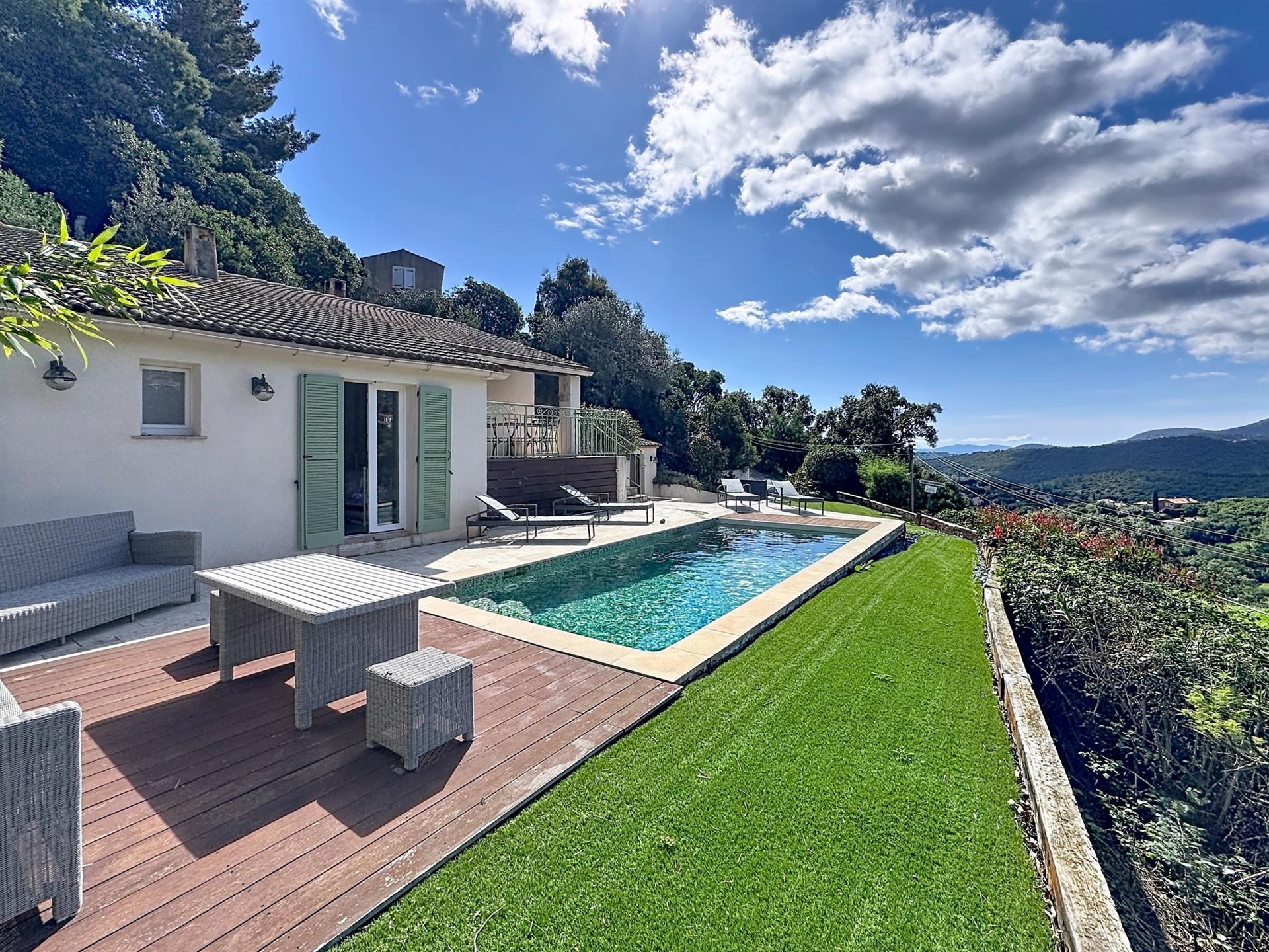 Maison à vendre, 90m², La Croix-Valmer