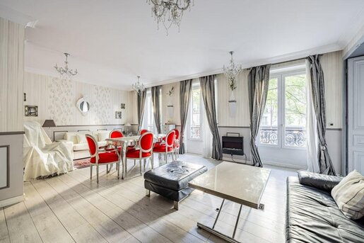Appartement 4 pièces 122 m² · à Paris 10ème · 122 m² · 1 138 000 €