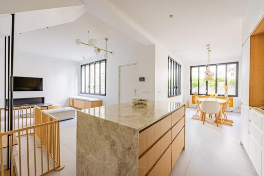 Maison 7 pièces 145 m² · à Paris 14ème · 145 m² · 1 700 000 €