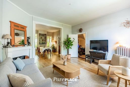 Maison 7 pièces 141 m² · à Romainville · 141 m² · 699 000 €