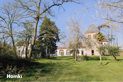 Maison 8 pièces 347 m² · à Nogaro · 347 m² · 349 900 €