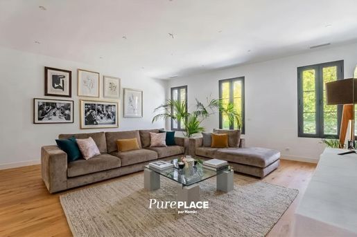 Maison 4 pièces 220 m² à Bordeaux