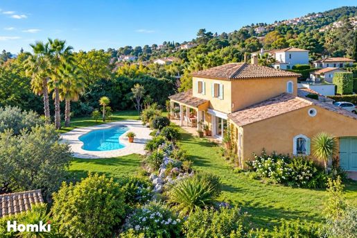 Maison 6 pièces 210 m² · à Mandelieu-la-Napoule · 210 m² · 1 400 000 €