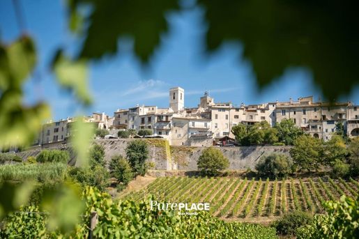 Appartement 3 pièces 119 m² · à Saint-Paul-de-Vence · 119 m² · 675 000 €