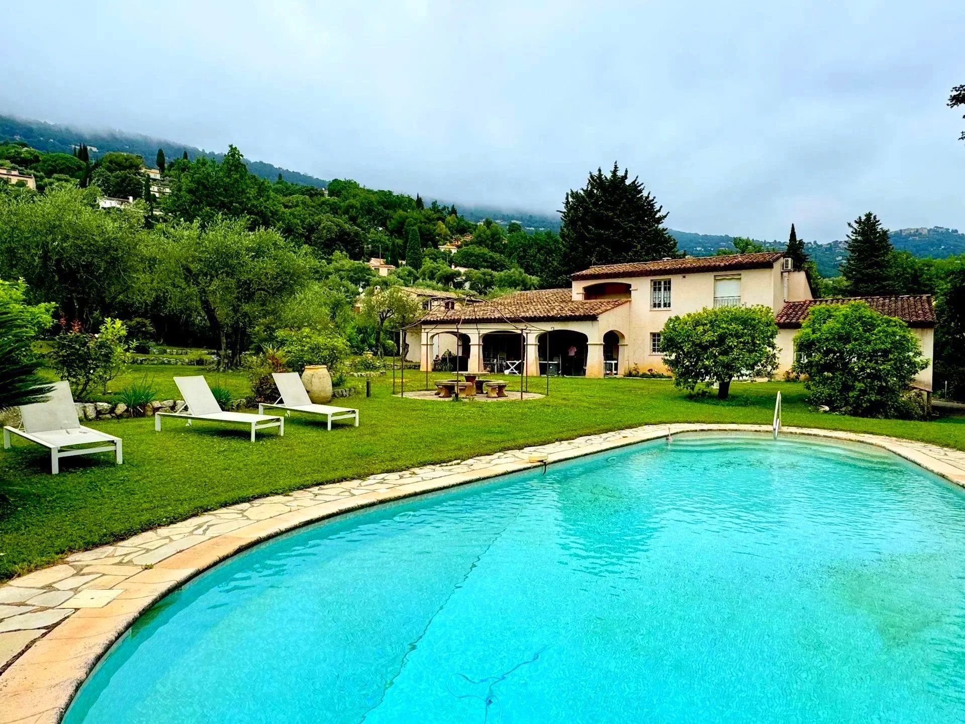 Maison à vendre, 280m², Spéracèdes