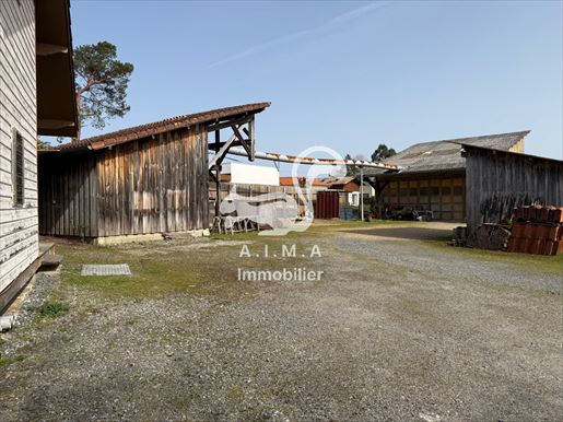 Mios bourg, proche de toutes commodités écoles, collège, commerces. · 282 000 €