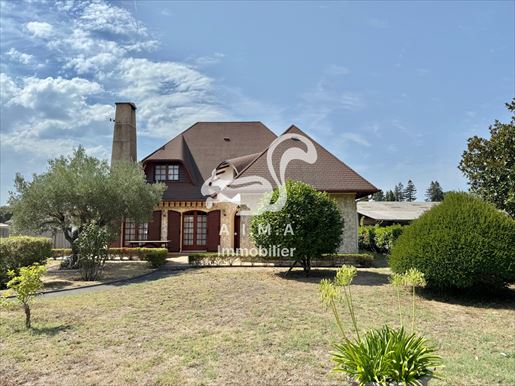 7 pièces 174 m² · à Mios · 174 m² · 499 000 €