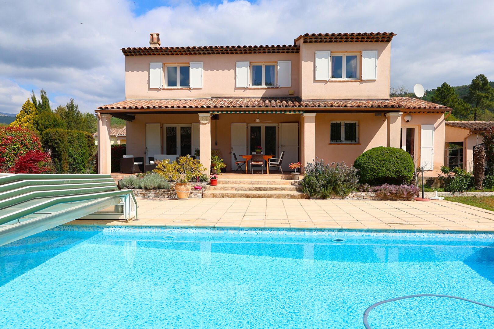 Maison à vendre, 130m², Saint-Cézaire-sur-Siagne