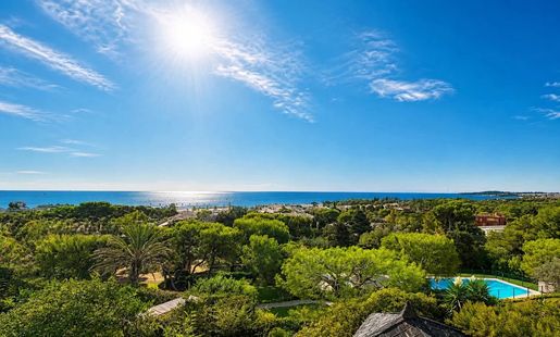 Appartement 4 pièces 105 m² · à Villeneuve-Loubet · 105 m² · 689 000 €