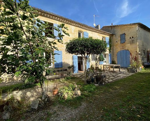 Maison 7 pièces 200 m² · à Branne · 200 m² · 299 000 €