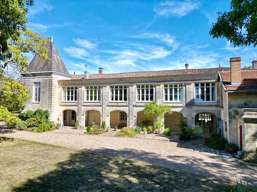 Maison 14 pièces 450 m² · à Libourne · 450 m² · 1 579 000 €
