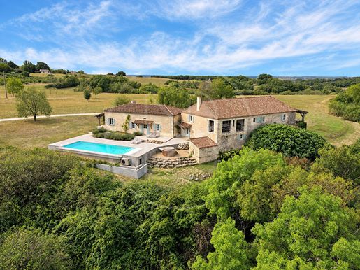 Maison 12 pièces 422 m² · à Duras · 422 m² · 795 000 €